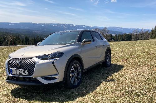 Otestovaly jsme nový DS 3 Crossback E-TENSE! 100% elektrické SUV plné špičkových technologií a exkluzivními designovými prvky! Mrkněte na recenze